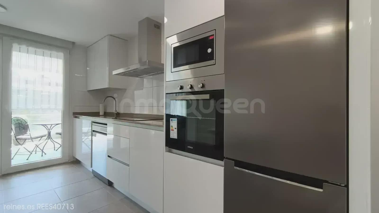 2 slaapkamer Flat te huur in Oviedo met garage - € 1.100 (Ref: 9879893)