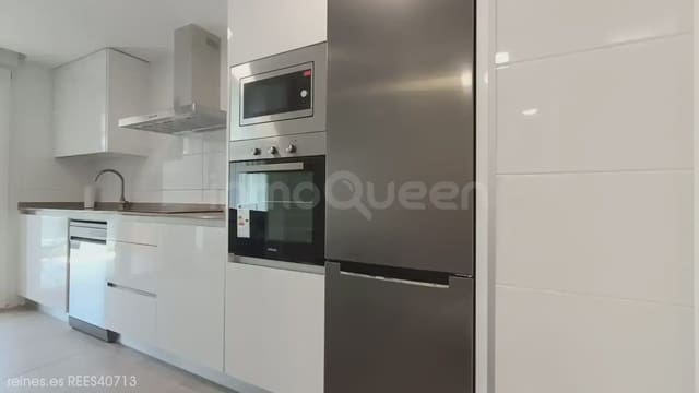 2 slaapkamer Flat te huur in Centro Urbano, Oviedo met garage - € 1.100 (Ref: 9879893)
