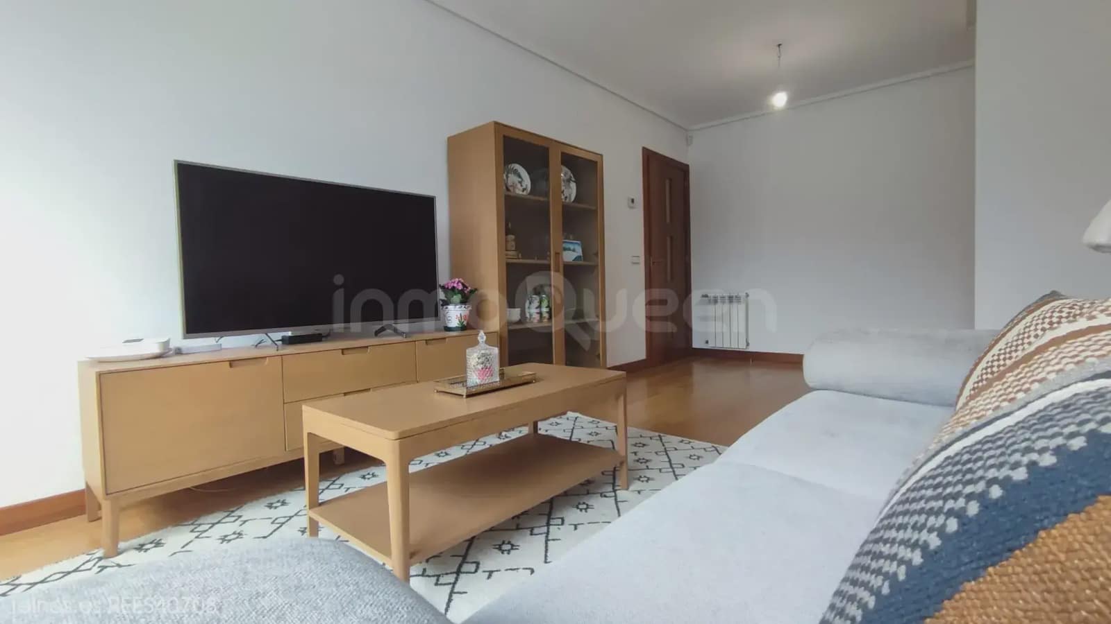 2 sovrum Lägenhet till salu i Oviedo - 270 000 € (Ref: 9892711)
