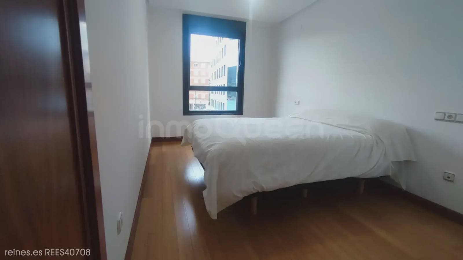 2 sovrum Lägenhet till salu i Oviedo - 270 000 € (Ref: 9892711)