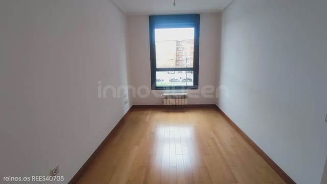 2 soveværelse Lejlighed til salg i Centro Urbano, Oviedo - € 270.000 (Ref: 9892711)