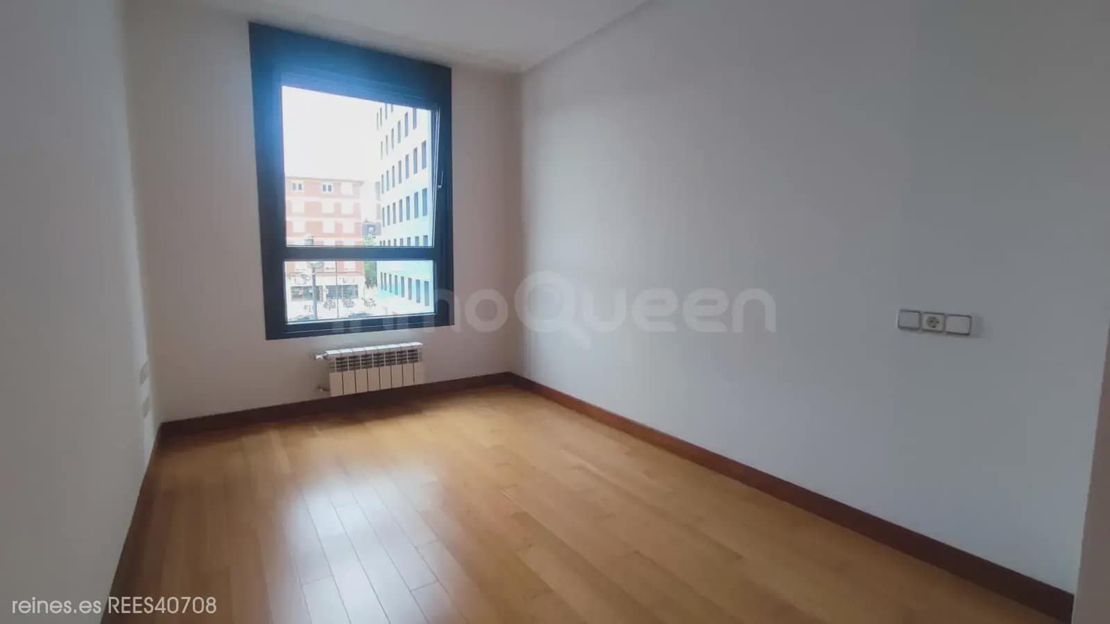 2 sovrum Lägenhet till salu i Oviedo - 270 000 € (Ref: 9892711)