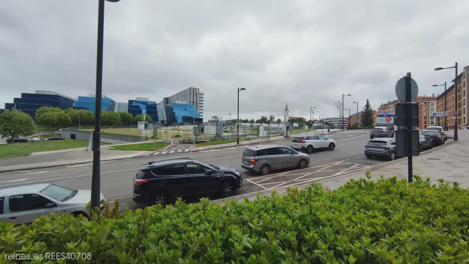 2 sovrum Lägenhet till salu i Oviedo - 270 000 € (Ref: 9892711)