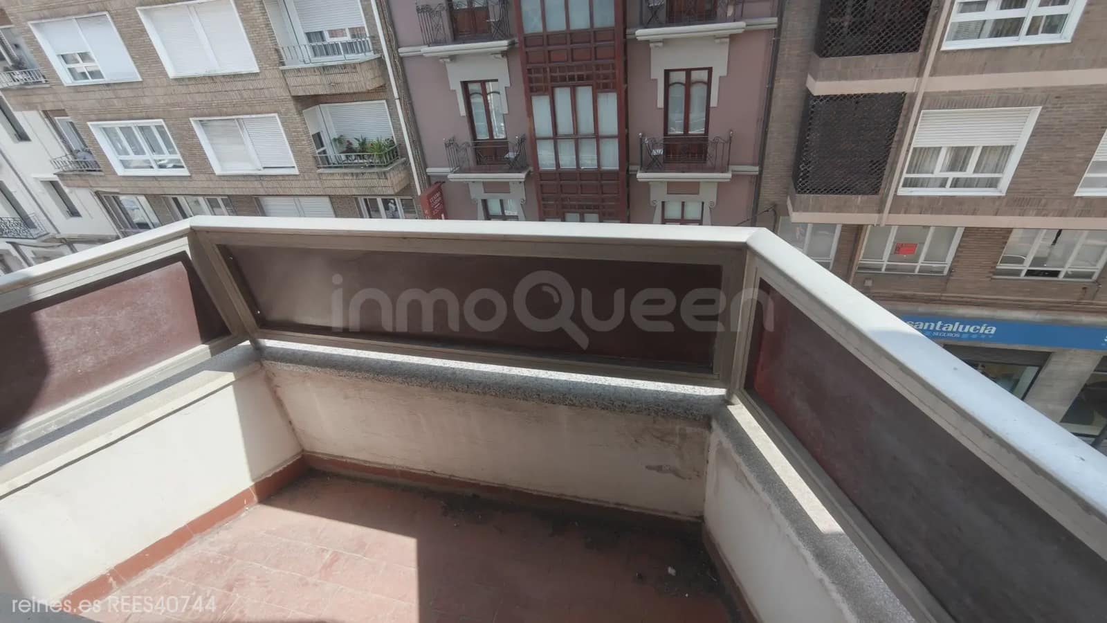 4 Zimmer Wohnung zu verkaufen in Torrelavega - 295.000 € (Ref: 9892978)