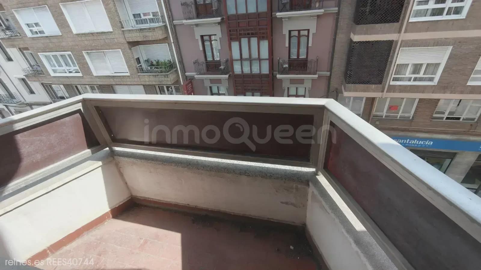 4 Zimmer Wohnung zu verkaufen in Torrelavega - 279.000 € (Ref: 9892978)