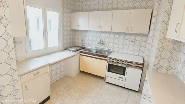 4 Zimmer Wohnung zu verkaufen in Torrelavega - 279.000 € (Ref: 9892978)