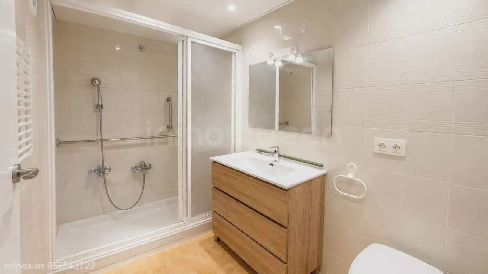 4 quarto Apartamento para arrendar em Saragoca cidade - 1 550 € (Ref: 9892979)