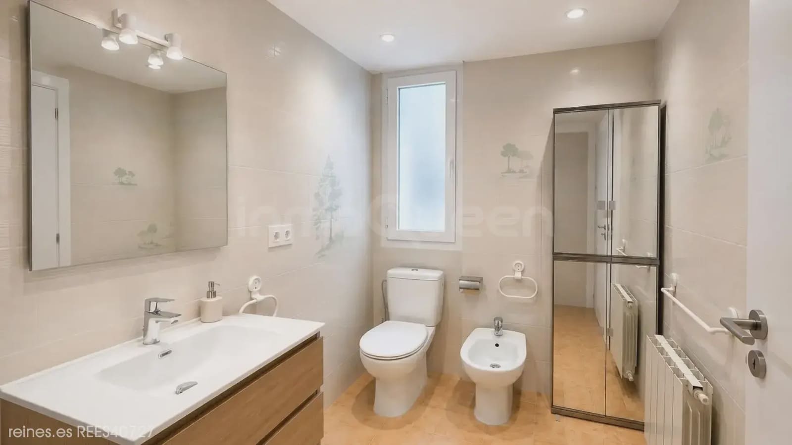4 quarto Apartamento para arrendar em Saragoca cidade - 1 550 € (Ref: 9892979)