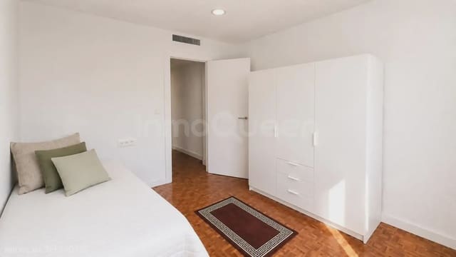 4 bedroom Flat for rent in Zaragoza city - € 1,550 (Ref: 9892979)