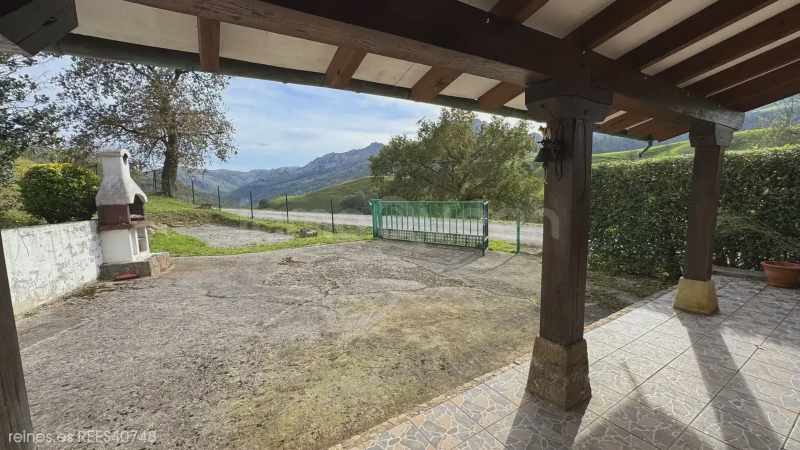 3 bedroom Apartment for sale in Lierganes with garage - € 250,000 (Ref: 9894929)