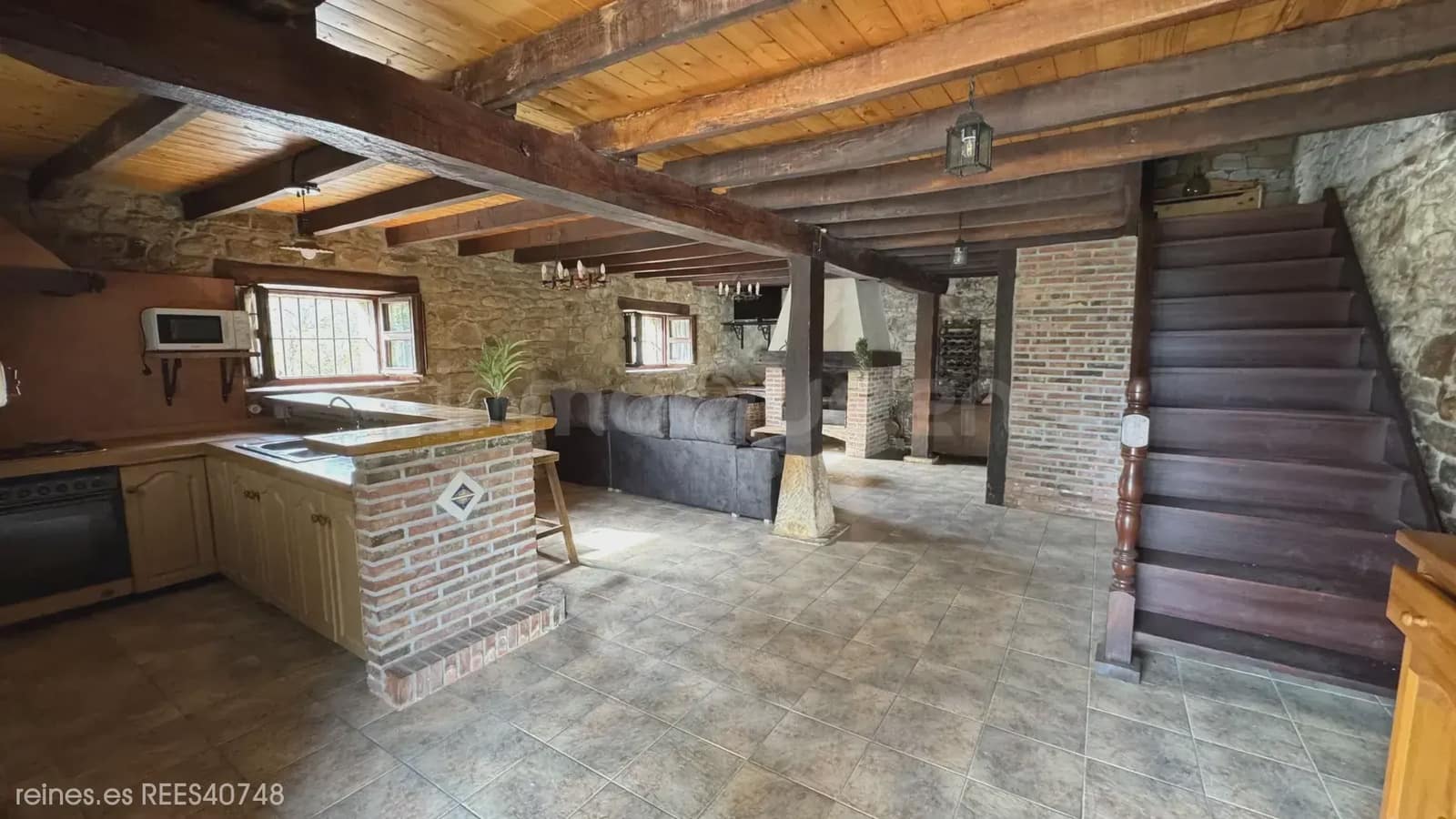 3 bedroom Apartment for sale in Lierganes with garage - € 250,000 (Ref: 9894929)