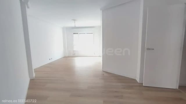 3 bedroom Flat for sale in Grado with garage - € 149,000 (Ref: 9894930)