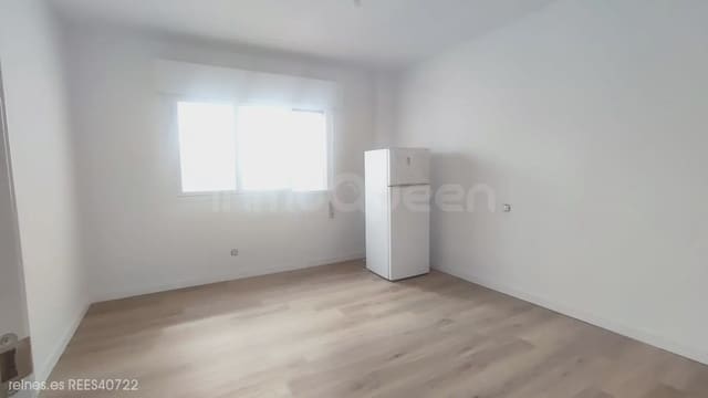 3 bedroom Flat for sale in Grado with garage - € 149,000 (Ref: 9894930)