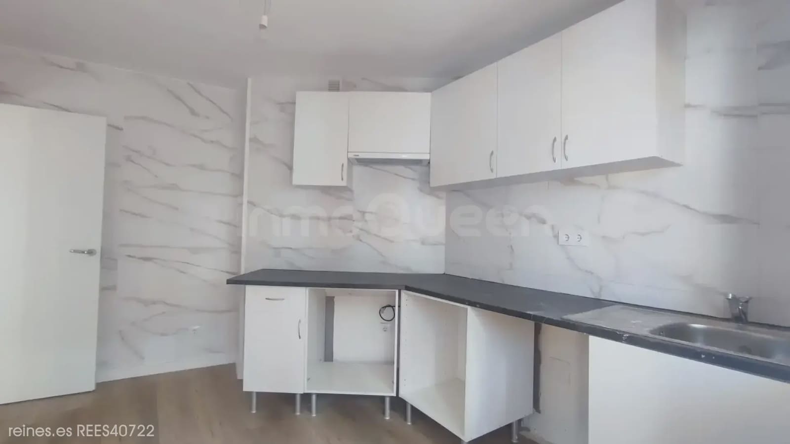 3 bedroom Flat for sale in Grado with garage - € 149,000 (Ref: 9894930)