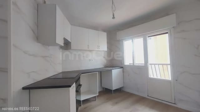 3 soveværelse Lejlighed til salg i Grado med garage - € 149.000 (Ref: 9894930)