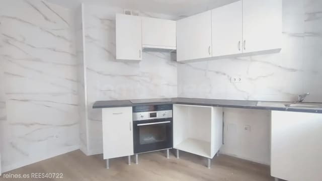 3 soveværelse Lejlighed til salg i Grado med garage - € 149.000 (Ref: 9894930)