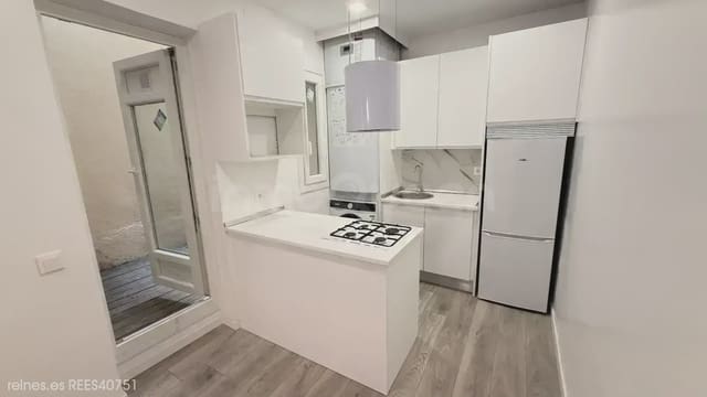 1 sovrum Lägenhet till salu i Cuatro Caminos, Madrid stad - 450 000 € (Ref: 9895441)