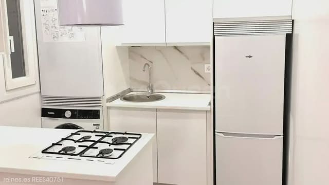 1 sovrum Lägenhet till salu i Cuatro Caminos, Madrid stad - 450 000 € (Ref: 9895441)