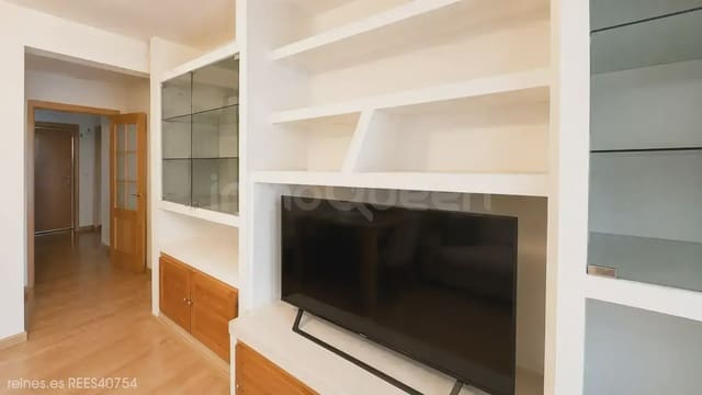 3 slaapkamer Flat te koop in Castillejos, Madrid stad - € 750.000 (Ref: 9898594)