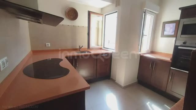 3 slaapkamer Flat te koop in Colombres, Ribadedeva met garage - € 180.000 (Ref: 9902364)