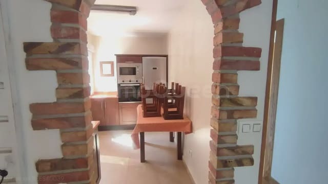 3 slaapkamer Flat te koop in Colombres, Ribadedeva met garage - € 180.000 (Ref: 9902364)