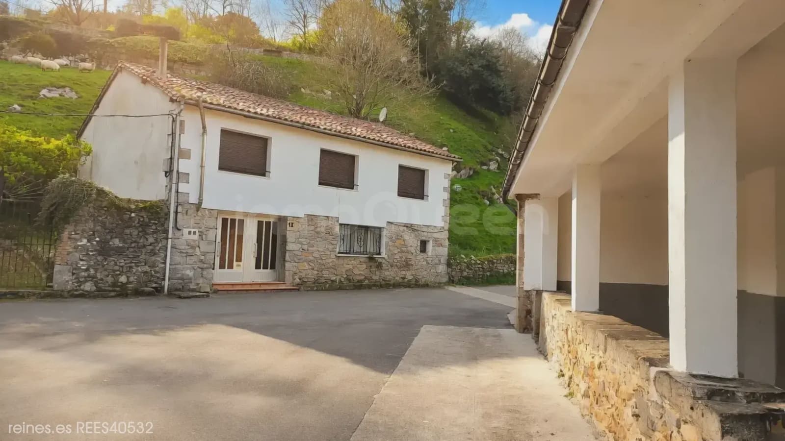 4 Zimmer Finca/Landgut zu verkaufen in Llanes mit Garage - 189.000 € (Ref: 9902366)