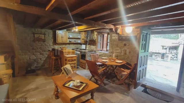 2 quarto Quinta/Casa Rural para venda em Herrerías com garagem - 390 000 € (Ref: 9902475)