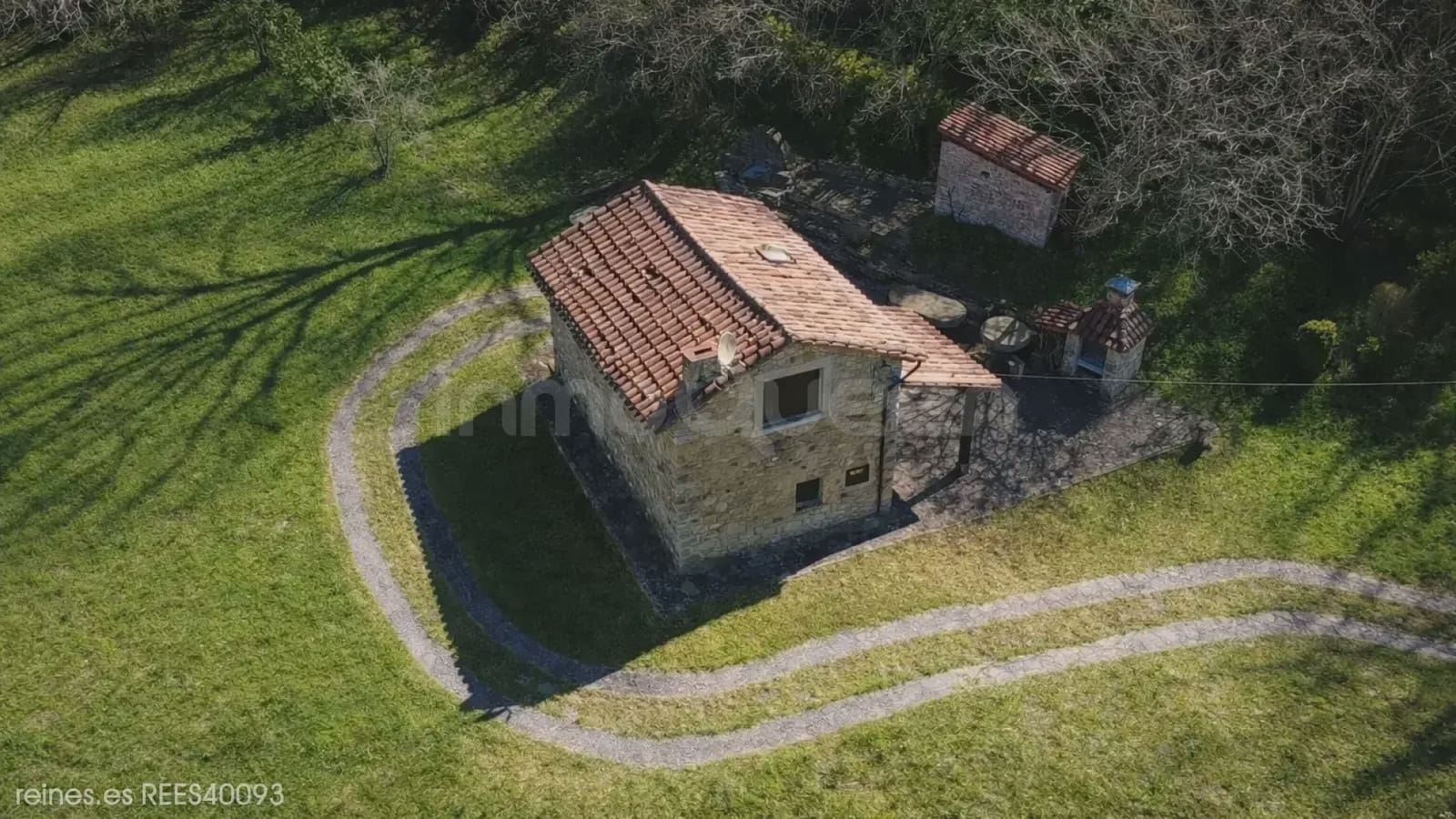 2 quarto Quinta/Casa Rural para venda em Herrerias com garagem - 390 000 € (Ref: 9902475)