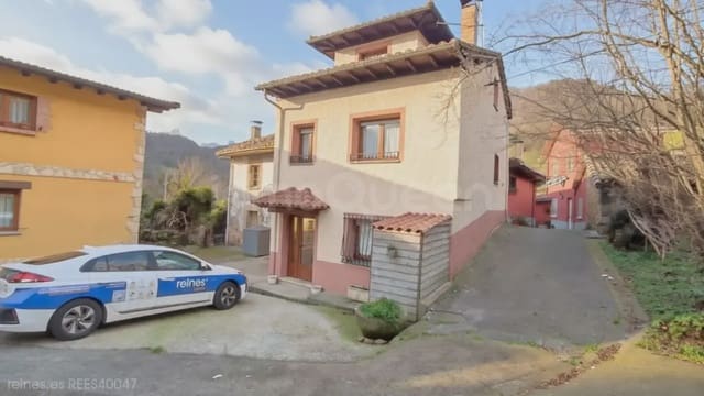 Finca/Casa Rural de 3 habitaciones en Cabrales en venta con garaje - 169.000 € (Ref: 9902476)