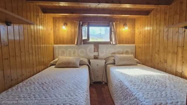 Finca/Casa Rural de 3 habitaciones en Cabrales en venta con garaje - 169.000 € (Ref: 9902476)