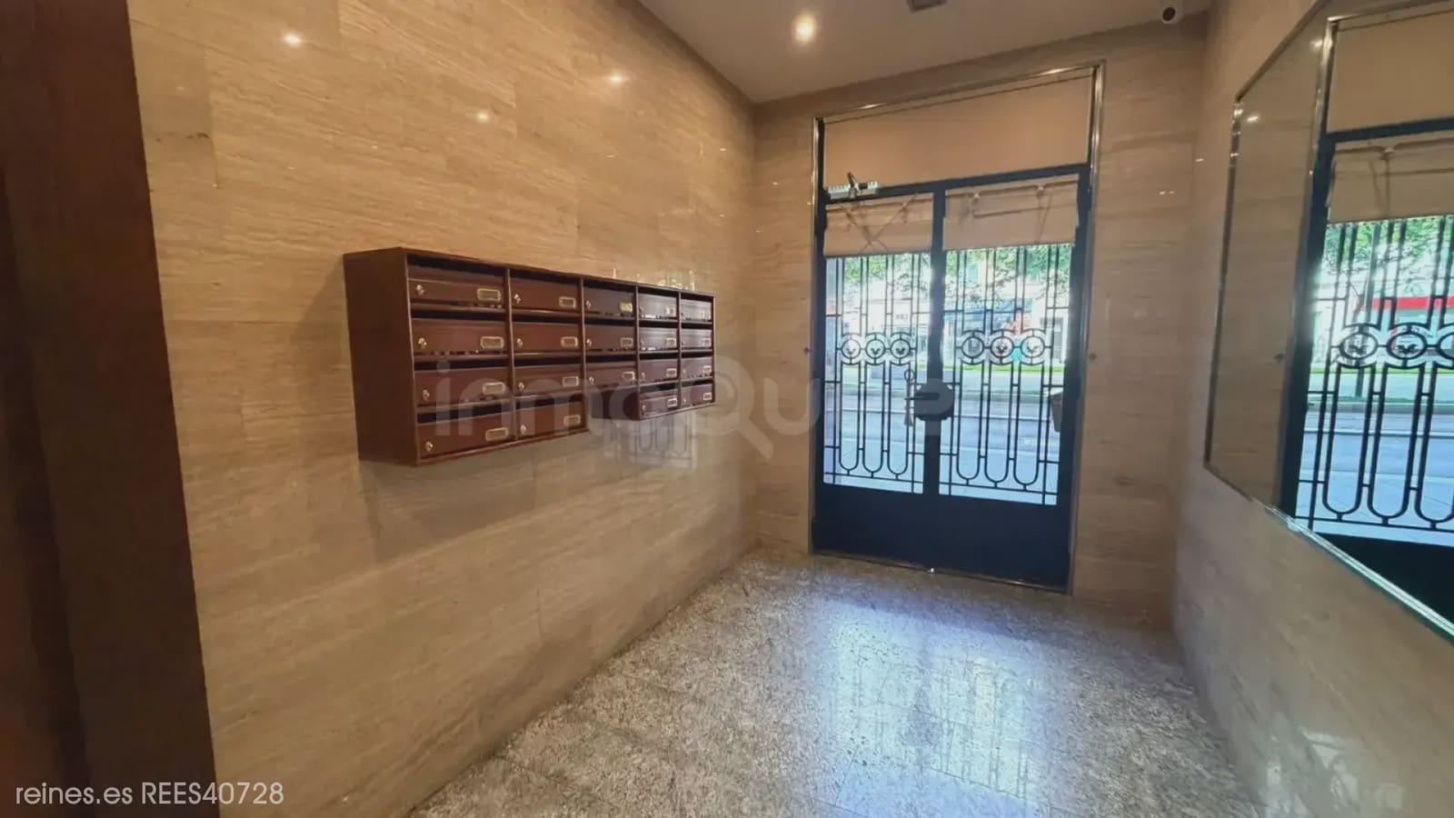 4 bedroom Flat for rent in Zaragoza city - € 1,450 (Ref: 9908829)