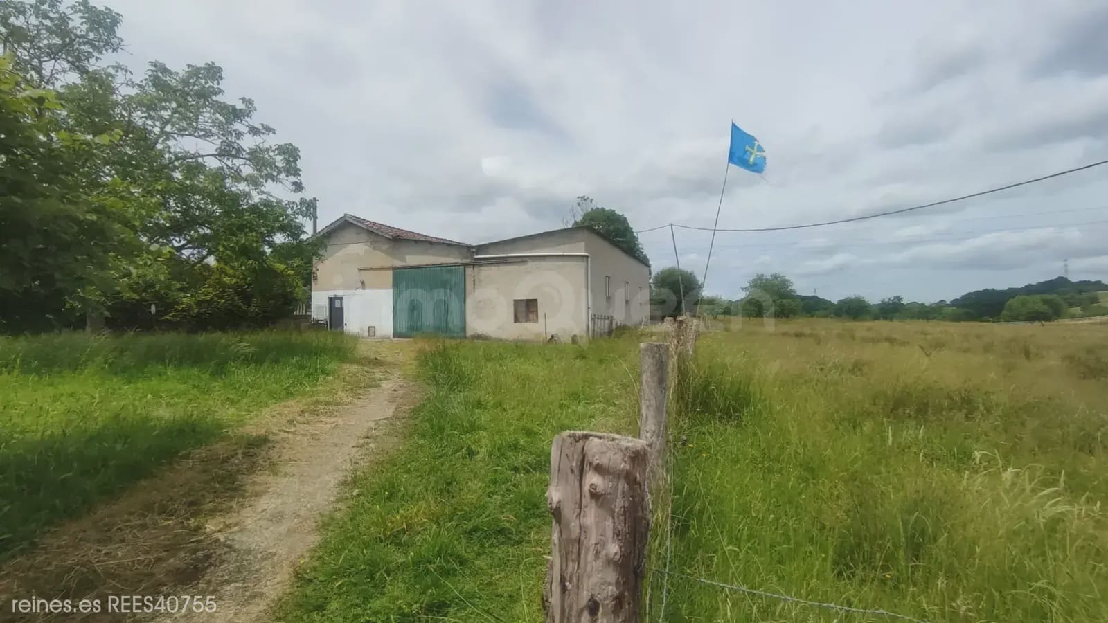 4 bedroom Finca/Country House for sale in Nava - € 450,000 (Ref: 9919101)