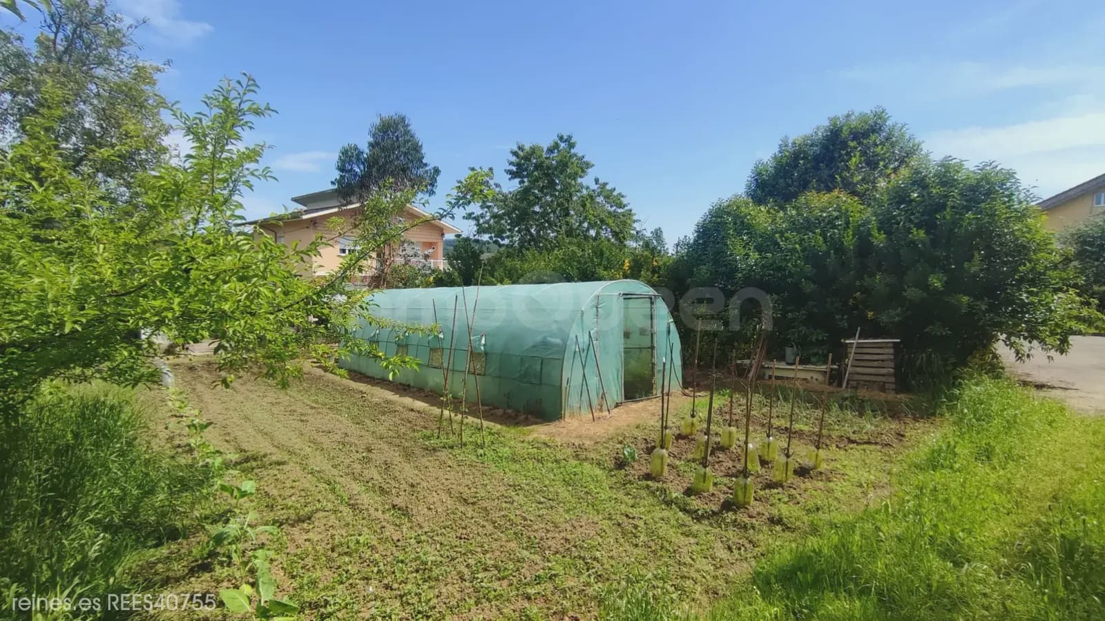 4 bedroom Finca/Country House for sale in Nava - € 450,000 (Ref: 9919101)