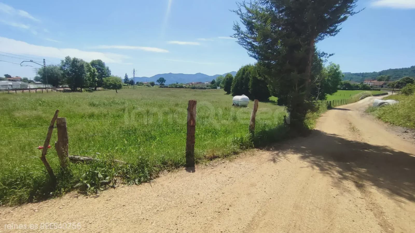 4 bedroom Finca/Country House for sale in Nava - € 450,000 (Ref: 9919101)