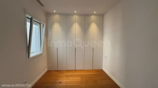 2 slaapkamer Flat te koop in Castellana, Madrid stad - € 1.270.000 (Ref: 9923052)