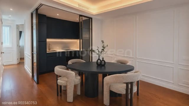 2 soveværelse Lejlighed til salg i Castellana, Madrid by - € 1.080.000 (Ref: 9923052)