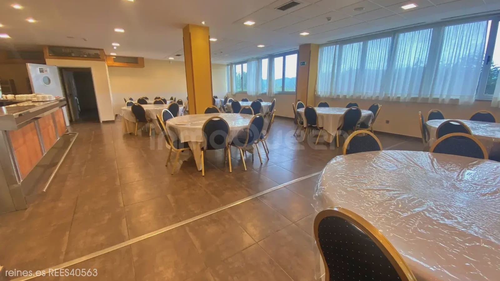 49 sovrum Hotell att hyra i Oviedo med garage - 24 000 € (Ref: 9932405)