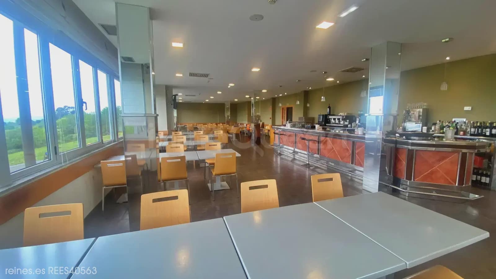 49 sovrum Hotell att hyra i Oviedo med garage - 24 000 € (Ref: 9932405)