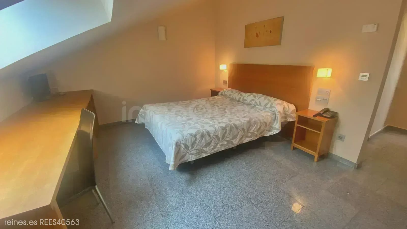 49 sovrum Hotell att hyra i Oviedo med garage - 24 000 € (Ref: 9932405)