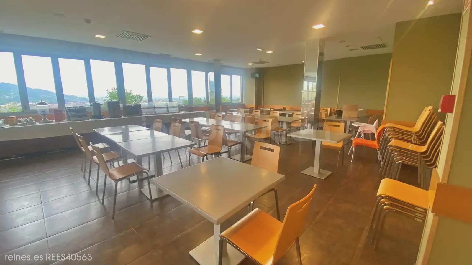 49 sovrum Hotell att hyra i Oviedo med garage - 24 000 € (Ref: 9932405)