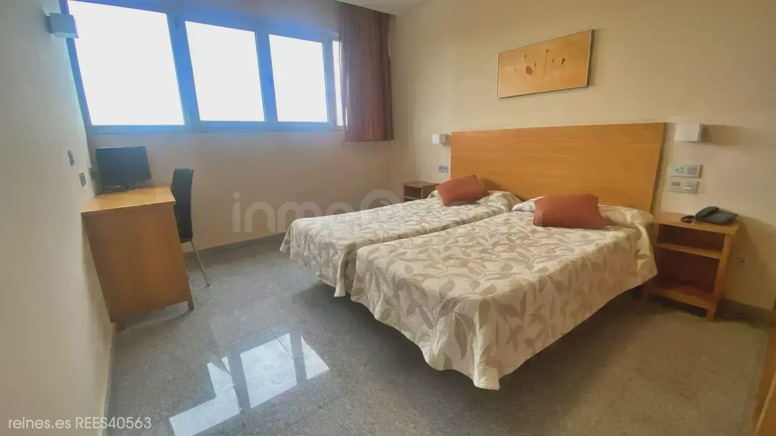 49 sovrum Hotell att hyra i Oviedo med garage - 24 000 € (Ref: 9932405)