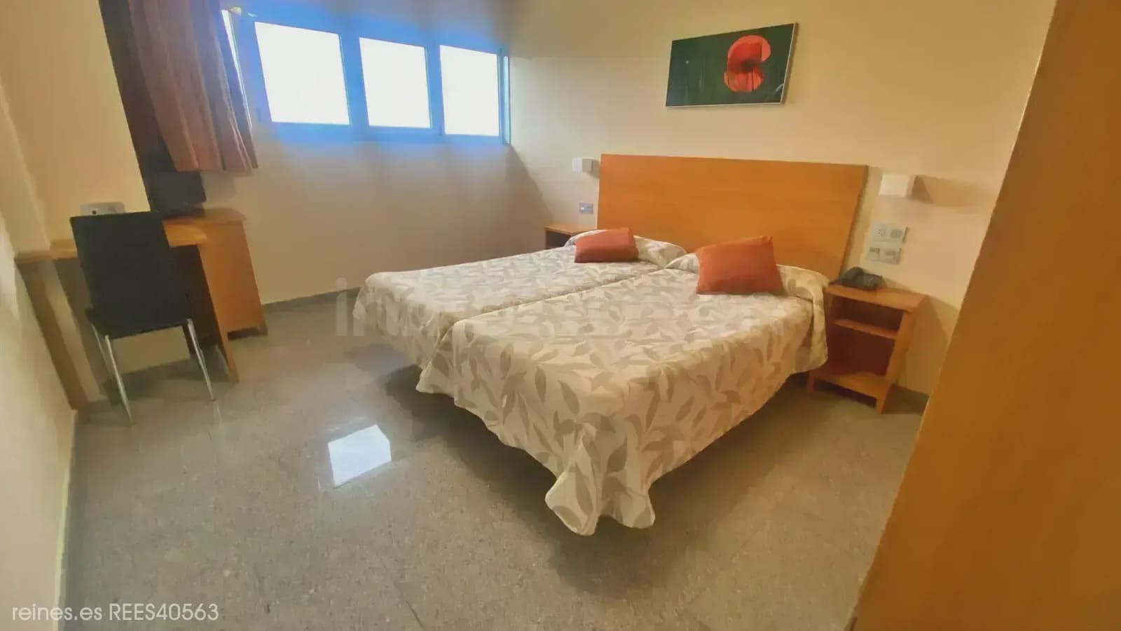 49 sovrum Hotell att hyra i Oviedo med garage - 24 000 € (Ref: 9932405)