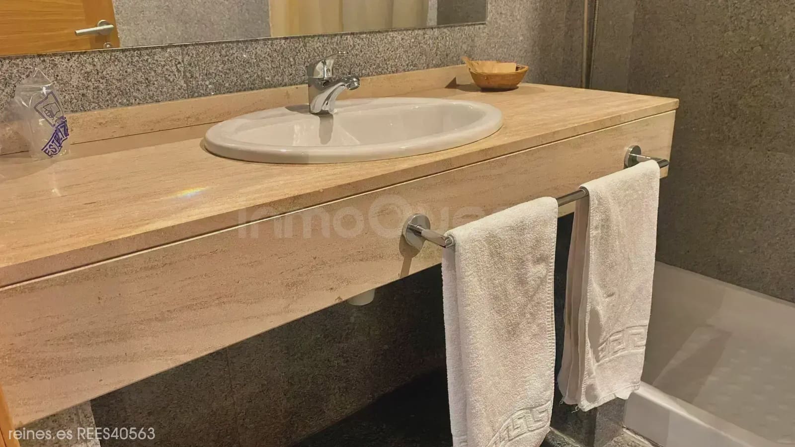 49 sovrum Hotell att hyra i Oviedo med garage - 24 000 € (Ref: 9932405)