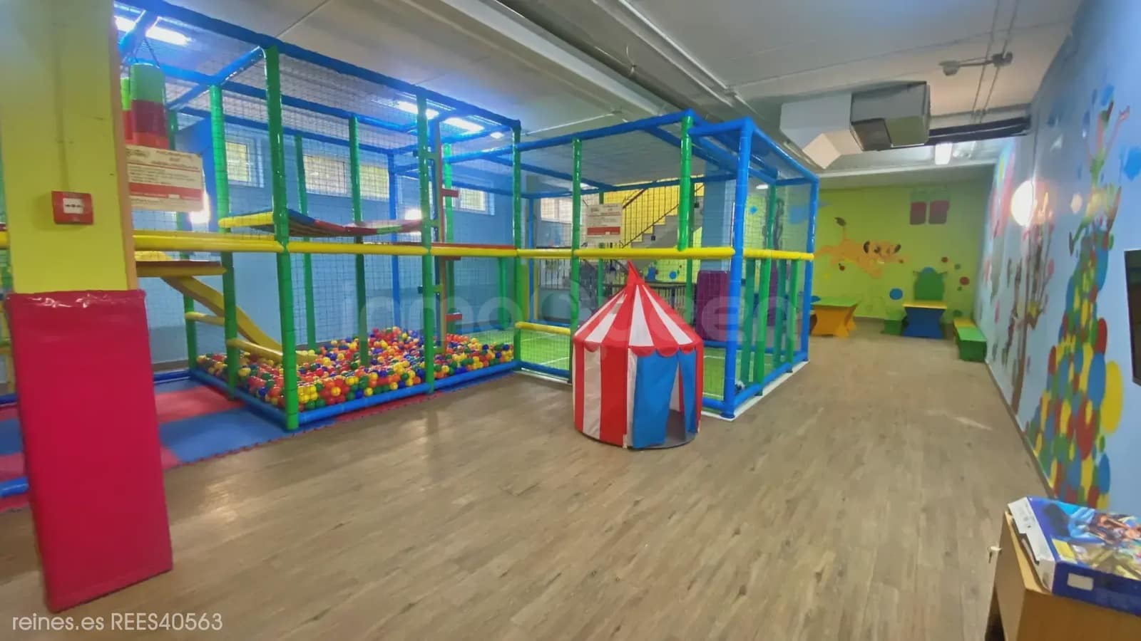 49 sovrum Hotell att hyra i Oviedo med garage - 24 000 € (Ref: 9932405)