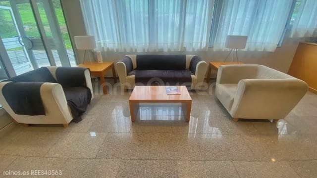 49 quarto Hotel para arrendar em Oviedo - 24 000 € (Ref: 9932405)