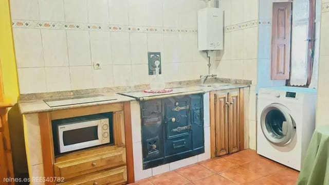 3 sovrum Finca/Hus på landet till salu i Peñamellera Alta - 97 000 € (Ref: 9942883)