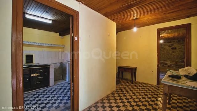 3 bedroom Finca/Country House for sale in Peñamellera Alta - € 90,000 (Ref: 9944859)