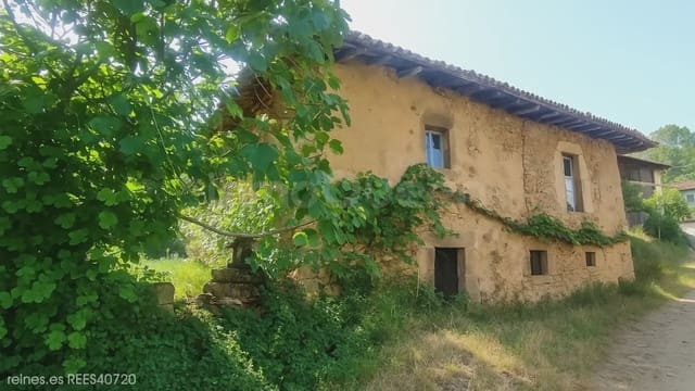 3 bedroom Finca/Country House for sale in Grado - € 80,000 (Ref: 9950760)