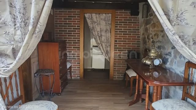 2 sypialnia Finka/Dom wiejski na sprzedaż w Grado - 95 000 € (Ref: 9950761)