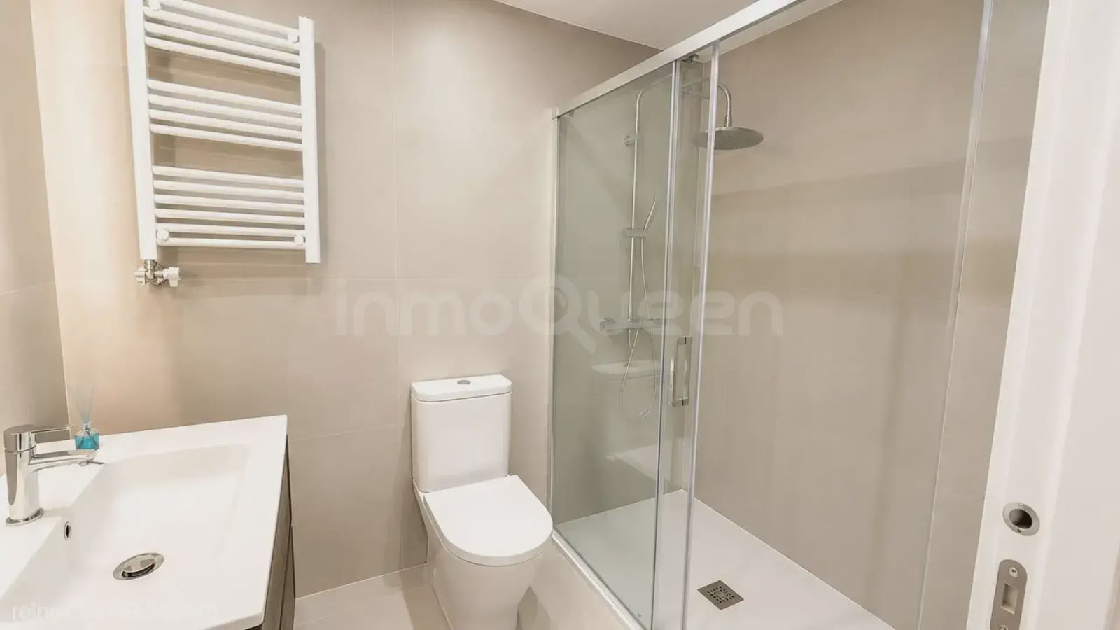 Piso de 3 habitaciones en Zaragoza ciudad en alquiler - 1.600 € (Ref: 9953364)